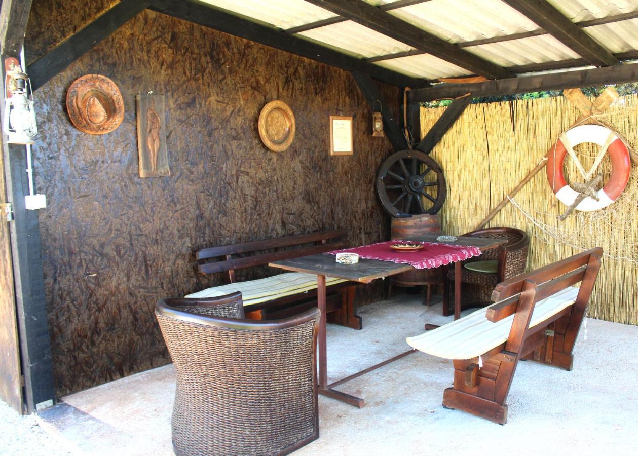 Oliven Garden Βίλα Ρόβινι Εξωτερικό φωτογραφία